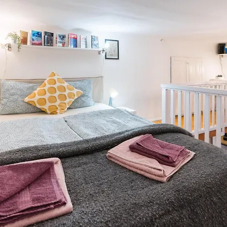 Ragozzi - Tiny But Comfy, Location - Ac * Budapest