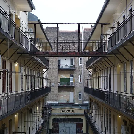 Ragozzi - Tiny But Comfy, Location - Ac * Budapest