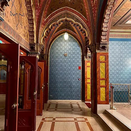 Lovely Little Loft In The Heart Of Βουδαπέστη