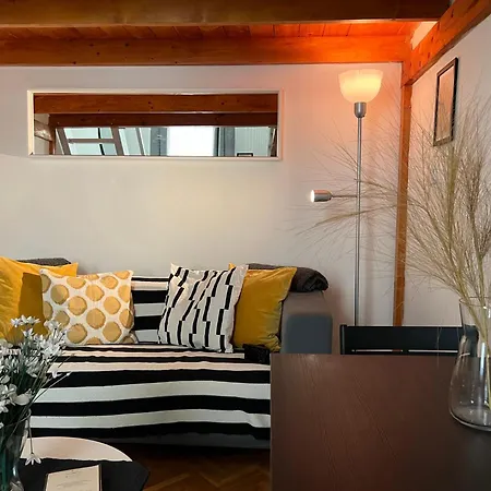 Lovely Little Loft In The Heart Of Apartment