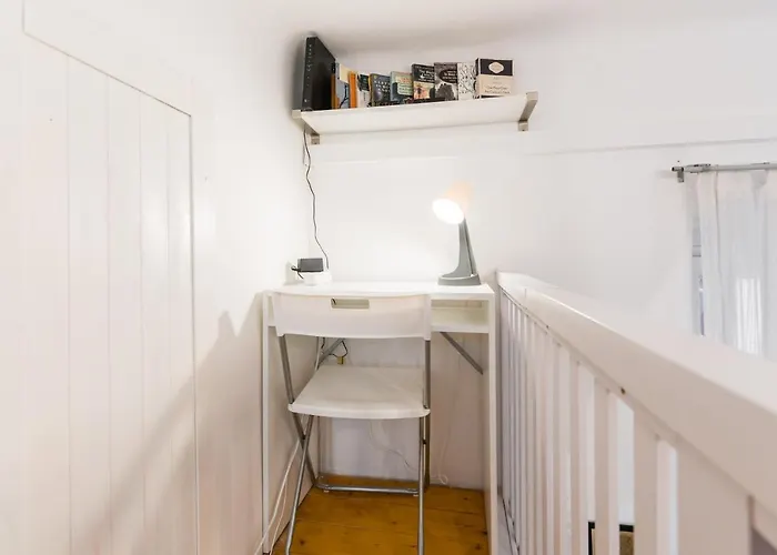 Ragozzi - Tiny But Comfy, Location - Ac Apartment Budapest