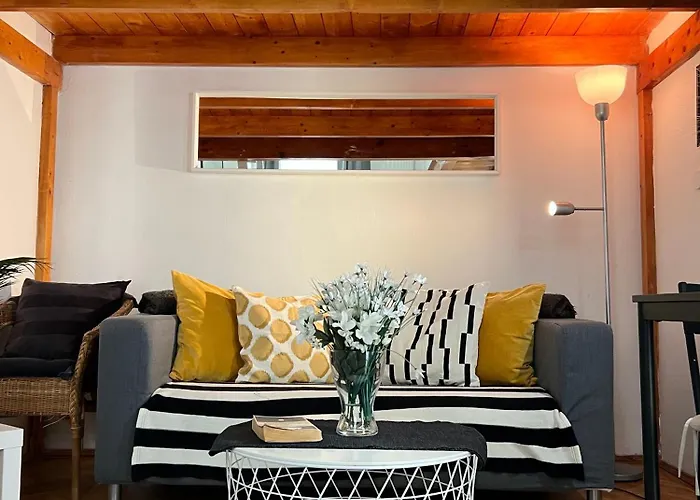 Ragozzi - Tiny But Comfy, Location - Ac *