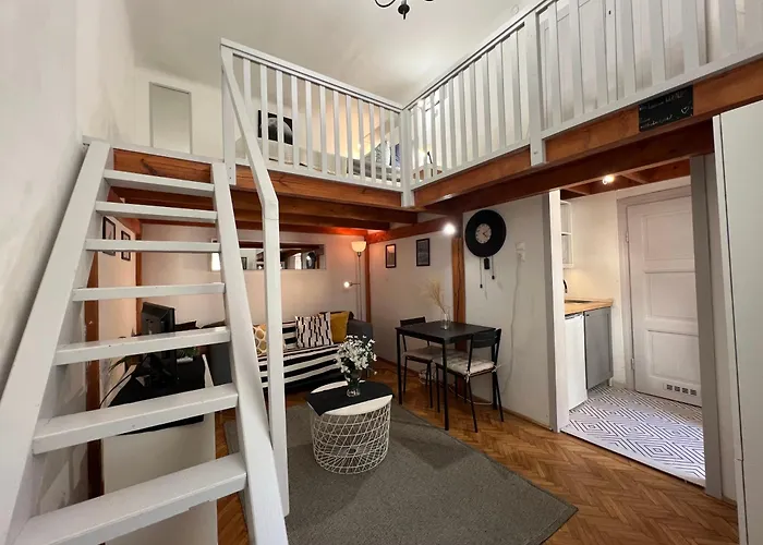 Ragozzi - Tiny But Comfy, Location - Ac Apartament *
